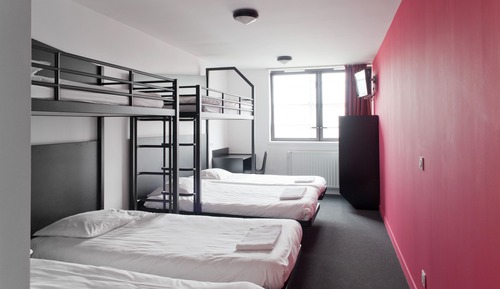 Dormitorio compartido económico, solo para mujeres