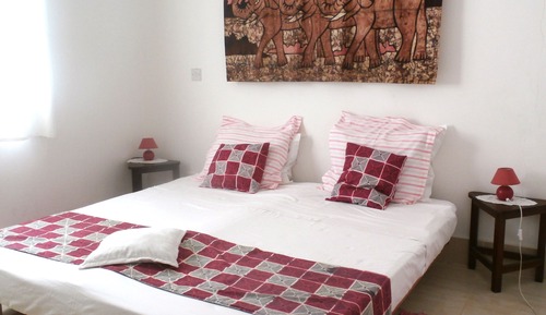 Habitación doble superior, 1 cama de matrimonio grande, baño privado, planta baja