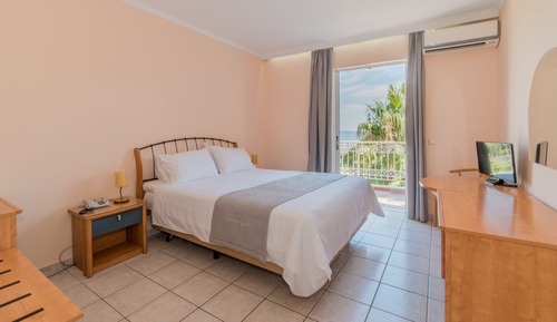 Apartamento, 2 habitaciones, vistas al jardín