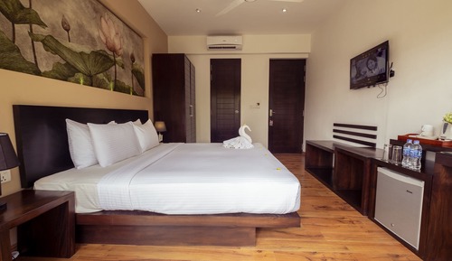 Deluxe Double or Twin Room with Balcony includes Free Airport pick-up or drop-off