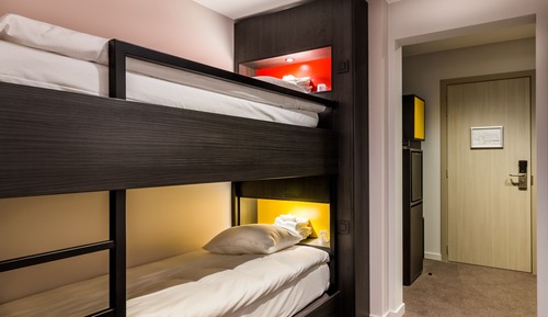 Habitación cuádruple estándar