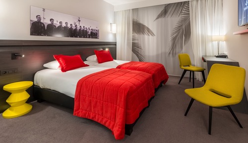 Habitación estándar con 1 cama doble o 2 individuales