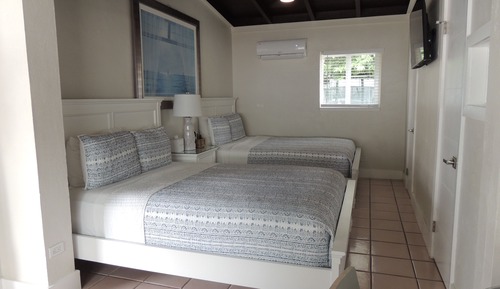 Habitación estándar, 2 camas de matrimonio, frigorífico y microondas