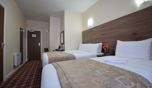 Habitación superior con 2 camas individuales