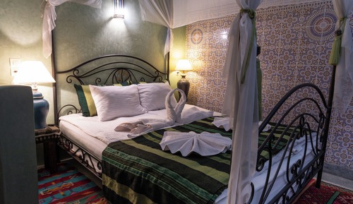 Habitación básica con 1 cama doble o 2 individuales