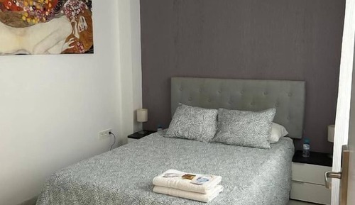 Habitación económica doble, 1 cama doble, baño compartido