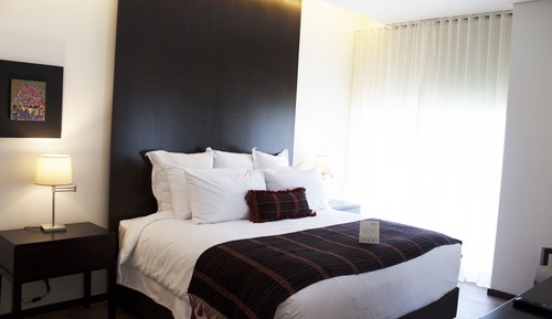 Suite Premium, cocina, vistas a la ciudad