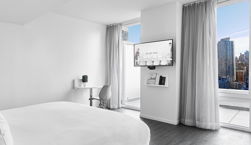The Studio with Terrace - City View
