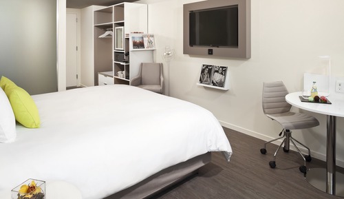 The Innside Room King - City View