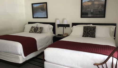 Habitación Deluxe, 2 camas de matrimonio, bañera