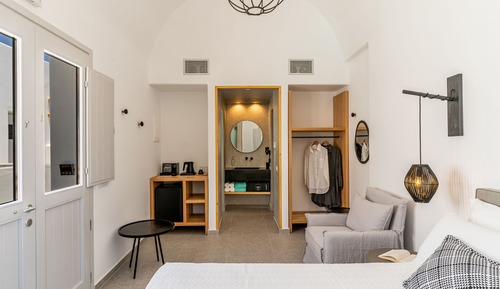 Deluxe Double Room with Plunge Pool