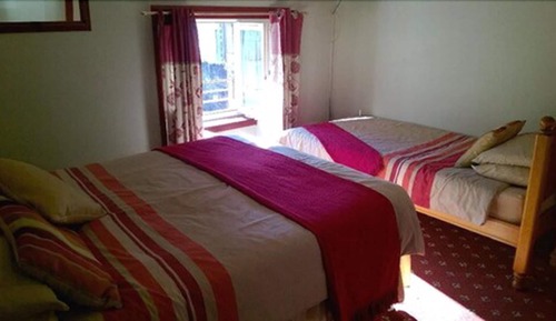 Habitación doble (With Extra Bed)