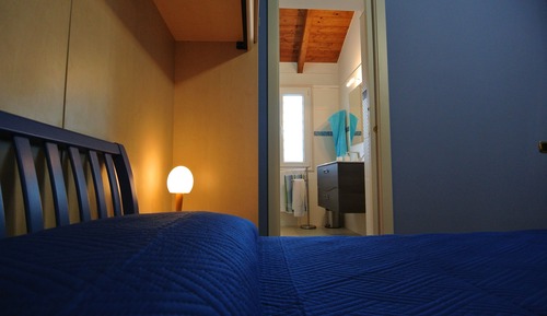 Habitación estándar doble, 1 cama de matrimonio, baño privado, vistas a la piscina