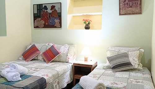 Habitación básica doble, baño compartido