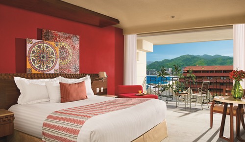 Deluxe Partial Ocean View King