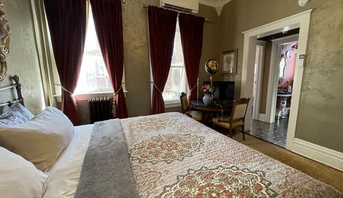 Suite (Charles)