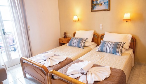 Apartamento estándar, 2 habitaciones, vistas parciales al mar, en la zona del jardín