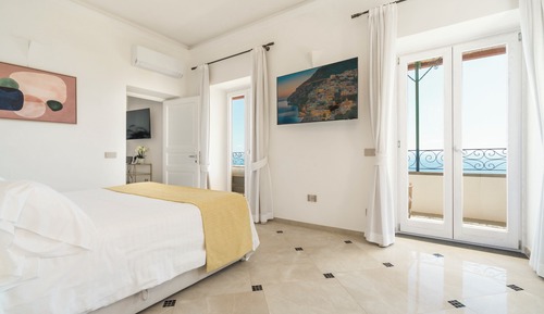 Suite ejecutiva, balcón