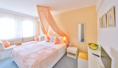 Habitación superior, 1 cama doble o 2 individuales