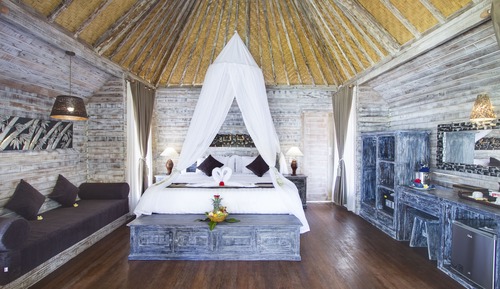 Suite Deluxe, vistas a la piscina