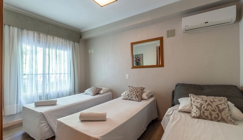 Habitación comunicada II