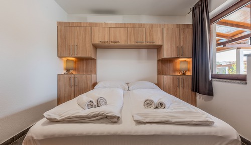 Room Standard with pool view for 2