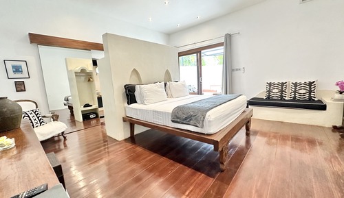 Grand Deluxe Room with Terrace