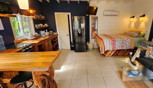 Estudio Premium, 1 cama de matrimonio, cocina, vistas a la piscina