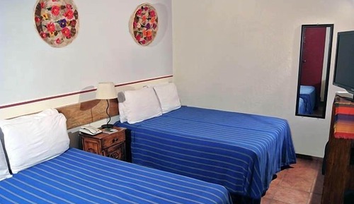 Habitación doble superior, 2 camas dobles, baño privado