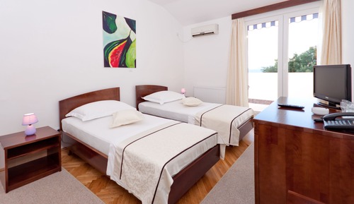 Habitación con 1 cama doble o 2 individuales, balcón, vistas al mar
