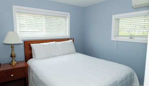 Deluxe Suite, 2 Bedrooms, Non Smoking (232- 1Q/2Twin/Living/Dining Room/Kitchen Non-OV)