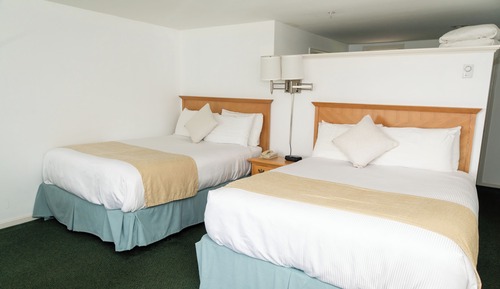 Standard Room, 2 Queen Beds, Non Smoking (127- 2 Queen Beds Partial OV 1st Floor)