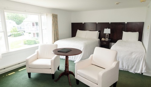 Standard Room, 1 Bedroom, Non Smoking (109/ 110 - 1 Queen/1 Twin Partial OV 2nd Floor)