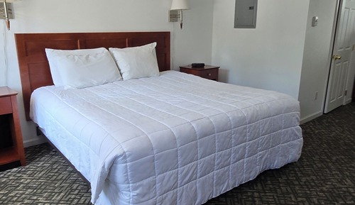 Habitación estándar, 1 cama de matrimonio grande, no fumadores (121/122- 1 King Bed Non-OV)