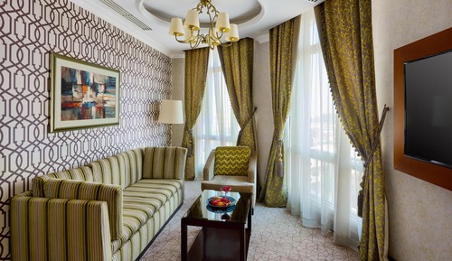 Suite junior, 1 habitación, Acceso al salón del club, vistas a la ciudad (Maxim Suite)