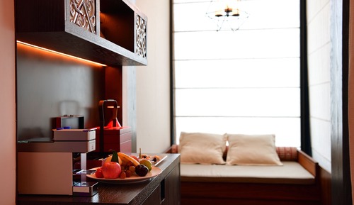 Suite superior, 1 cama de matrimonio grande, Acceso al salón del club, vistas al jardín