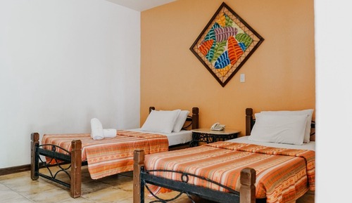 Habitación estándar con 1 cama doble o 2 individuales