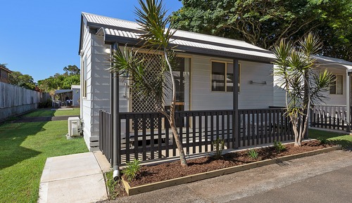 Standard Cabin - Sleeps 2 - Dog Friendly