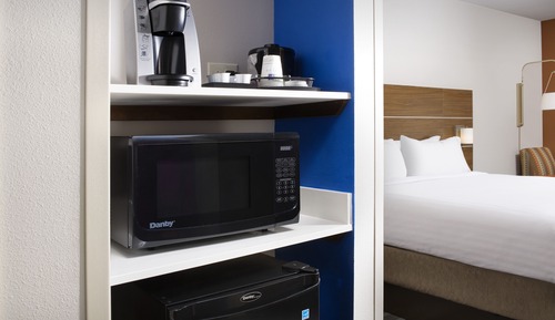Habitación estándar, 2 camas de matrimonio, accesible para personas con discapacidad (Communication)