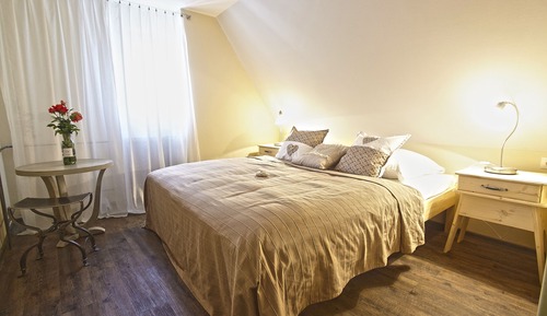 Habitación Confort con 1 cama doble o 2 individuales