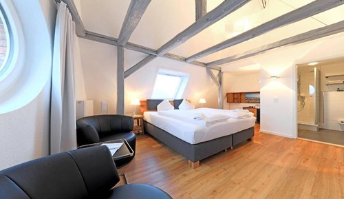 Habitación Deluxe doble, 1 cama de matrimonio, vistas al puerto