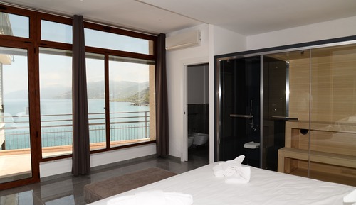 Suite, varias camas, vistas al mar