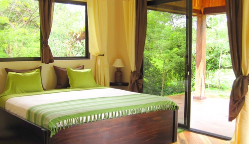 Habitación cuádruple clásica, terraza, vistas al jardín