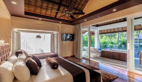 Suite ejecutiva, 1 cama de matrimonio grande, bañera de hidromasaje, vistas a la montaña