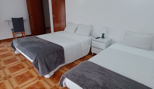 Habitación triple, balcón