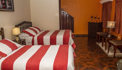Habitación Confort con 1 cama doble o 2 individuales, no fumadores