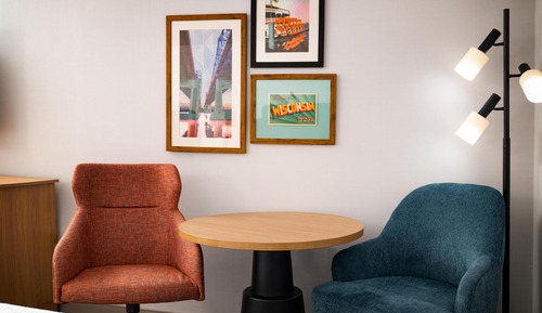 Habitación, 2 camas de matrimonio, frigorífico y microondas