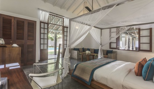 Suite, vistas a la piscina