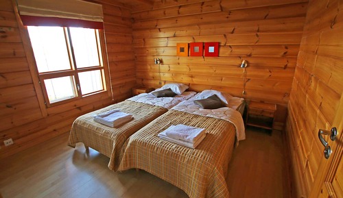 Villa exclusiva, 4 habitaciones, sauna, junto al lago