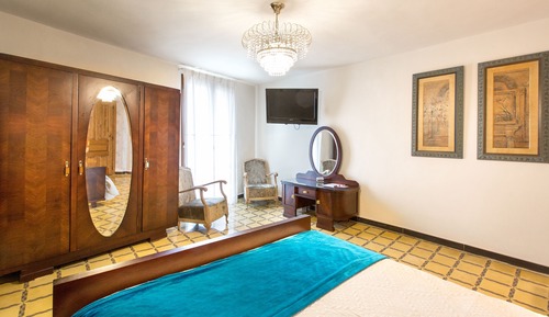 Habitación, no fumadores (Flor de la Riba)